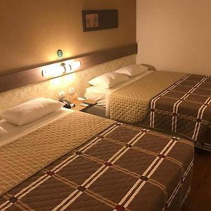 Chambre Standarde Quadruple